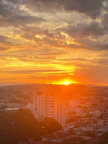 Apartamento 1 quarto e 2 banheiros, à venda, no bairro Centro em Taubaté