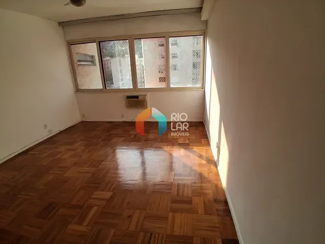 Apartamento com 130m² 3 quartos e 3 banheiros, à venda, no bairro Laranjeiras em Rio de Janeiro