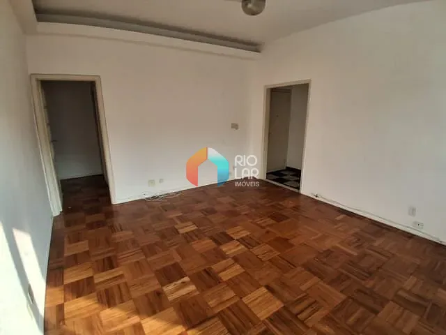 Apartamento com 130m² 3 quartos e 3 banheiros, à venda, no bairro Laranjeiras em Rio de Janeiro