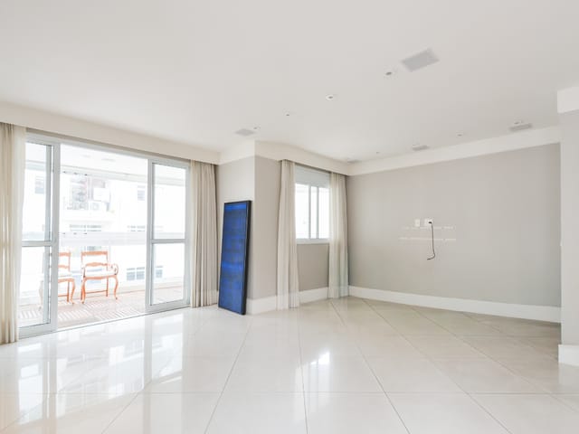 Apartamento com 124m² 3 quartos e 5 banheiros, à venda, no bairro Vila Uberabinha em São Paulo