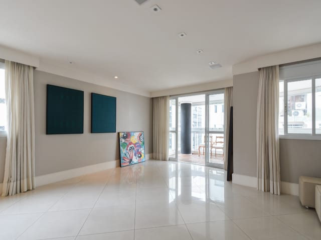 Apartamento com 124m² 3 quartos e 5 banheiros, à venda, no bairro Vila Uberabinha em São Paulo