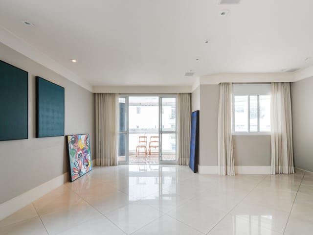 Apartamento com 124m² 3 quartos e 5 banheiros, à venda, no bairro Vila Uberabinha em São Paulo
