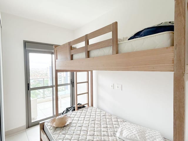Apartamento 2 quartos e 2 banheiros, à venda ou para alugar, no bairro Centro em Bertioga