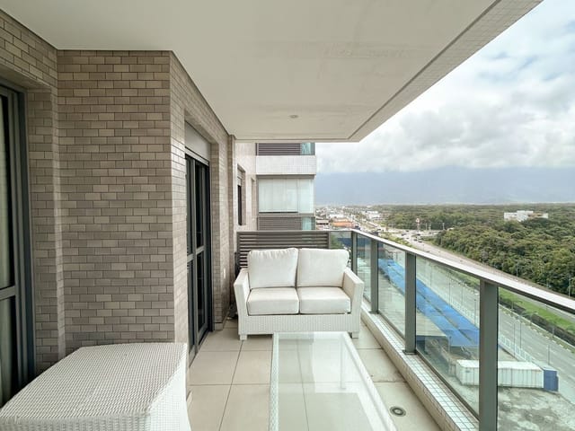 Apartamento 2 quartos e 2 banheiros, à venda ou para alugar, no bairro Centro em Bertioga