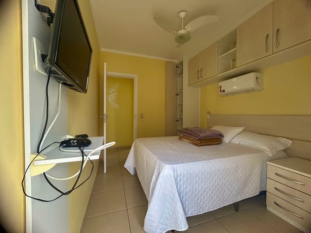 Apartamento 3 quartos e 2 banheiros, à venda ou para alugar, no bairro Centro em Bertioga
