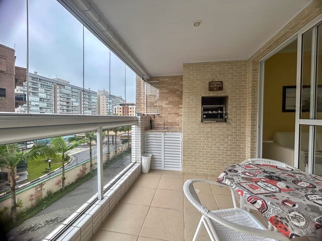 Apartamento 3 quartos e 2 banheiros, à venda ou para alugar, no bairro Centro em Bertioga