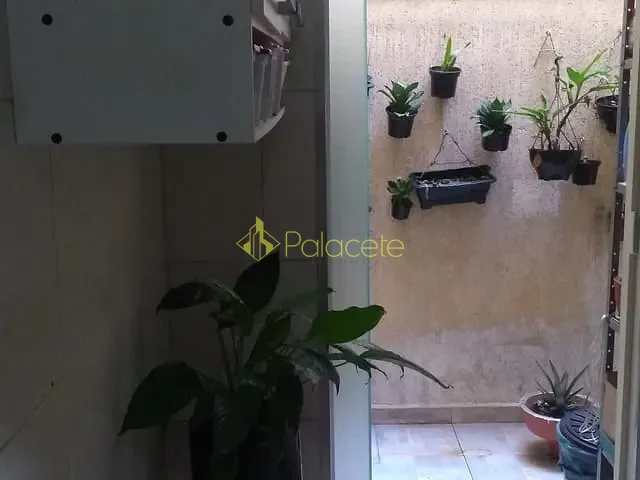 Apartamento 2 quartos e 1 banheiro, à venda, no bairro São Benedito em Pindamonhangaba