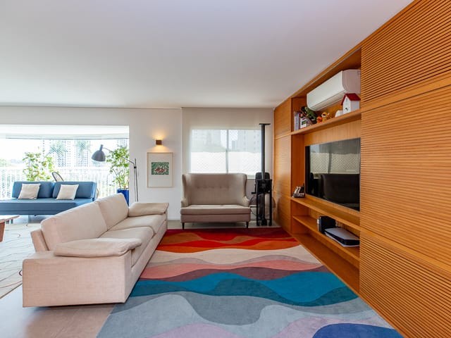 Apartamento com 246m² 4 quartos e 6 banheiros, à venda, no bairro Vila Sofia em São Paulo