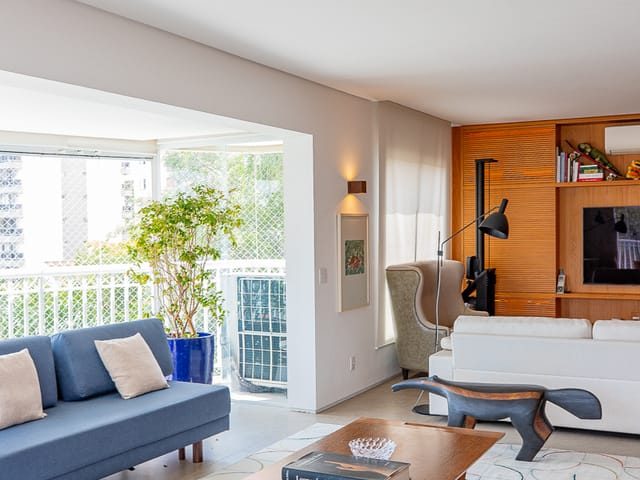 Apartamento com 246m² 4 quartos e 6 banheiros, à venda, no bairro Vila Sofia em São Paulo
