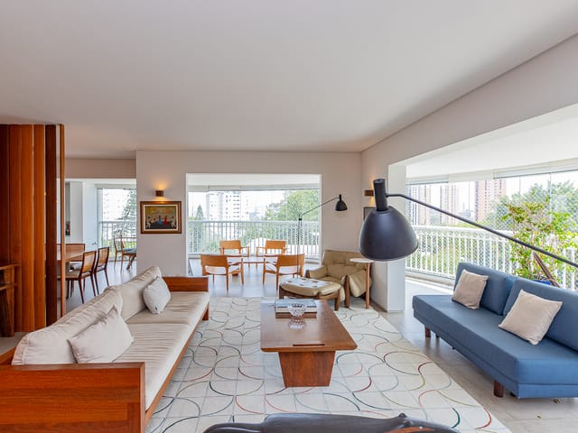 Apartamento com 246m² 4 quartos e 6 banheiros, à venda, no bairro Vila Sofia em São Paulo