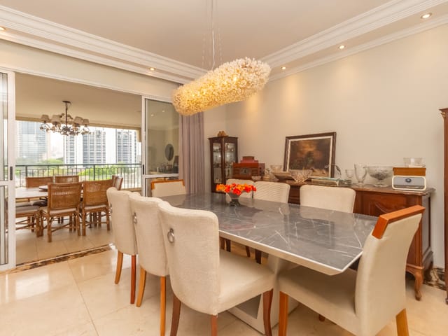 Apartamento com 205m² 4 quartos e 5 banheiros, à venda, no bairro Brooklin em São Paulo