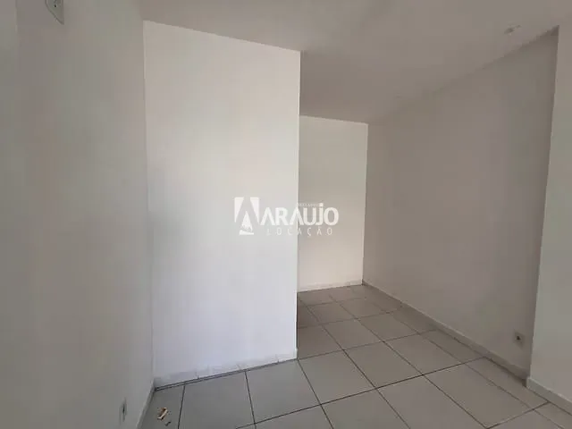 Apartamento 2 quartos e 2 banheiros, para alugar, no bairro Cordeiros em Itajaí
