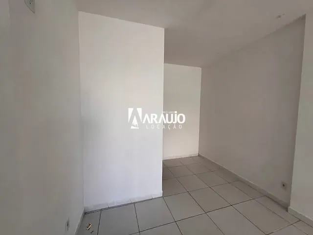 Apartamento 2 quartos e 2 banheiros, para alugar, no bairro Cordeiros em Itajaí
