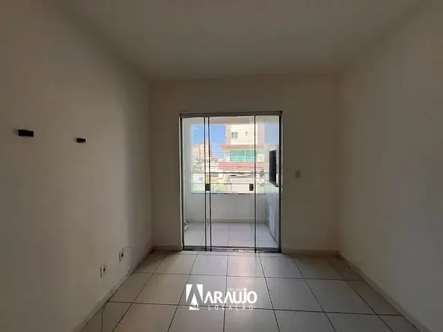 Apartamento 2 quartos e 2 banheiros, para alugar, no bairro Cordeiros em Itajaí