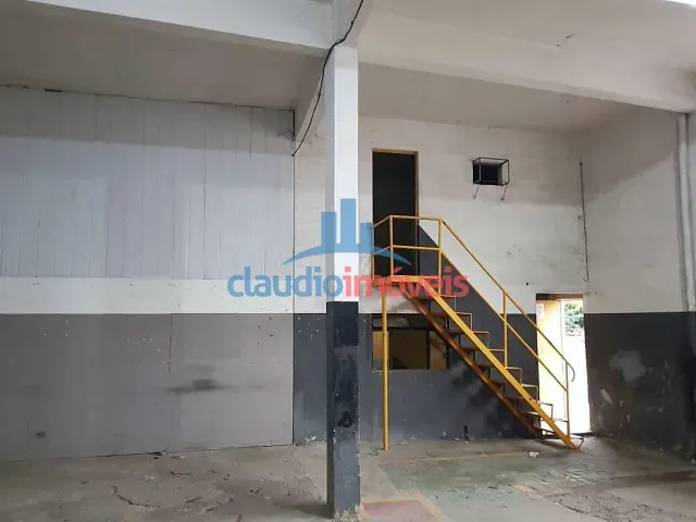 Galpão / Barracão para alugar, no bairro Goiabal em Barra Mansa