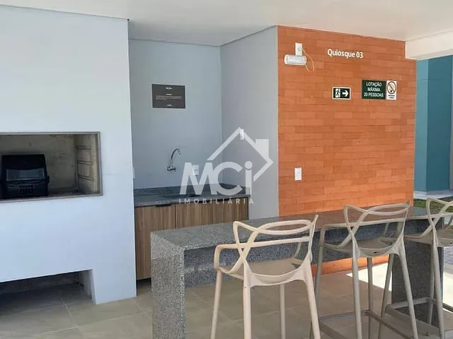 Apartamento com 60m² 2 quartos e 1 banheiro, à venda, no bairro Fragata em Rua Um