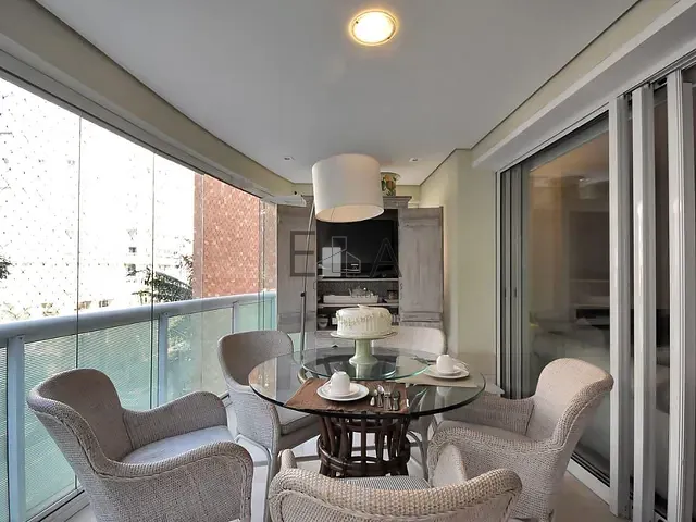 Apartamento com 278m² 3 quartos e 6 banheiros, à venda, no bairro Itaim Bibi em São Paulo