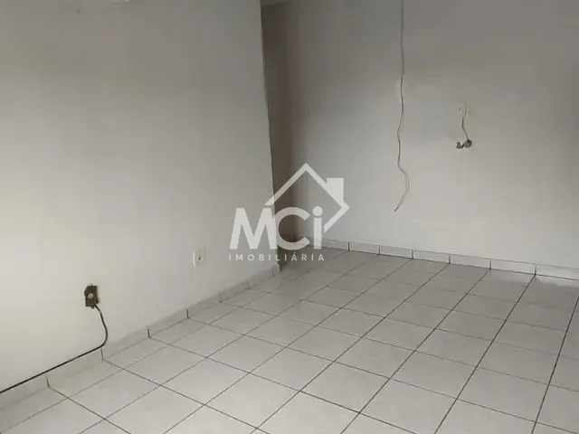 Apartamento 2 quartos e 2 banheiros, à venda, no bairro Areal em Pelotas