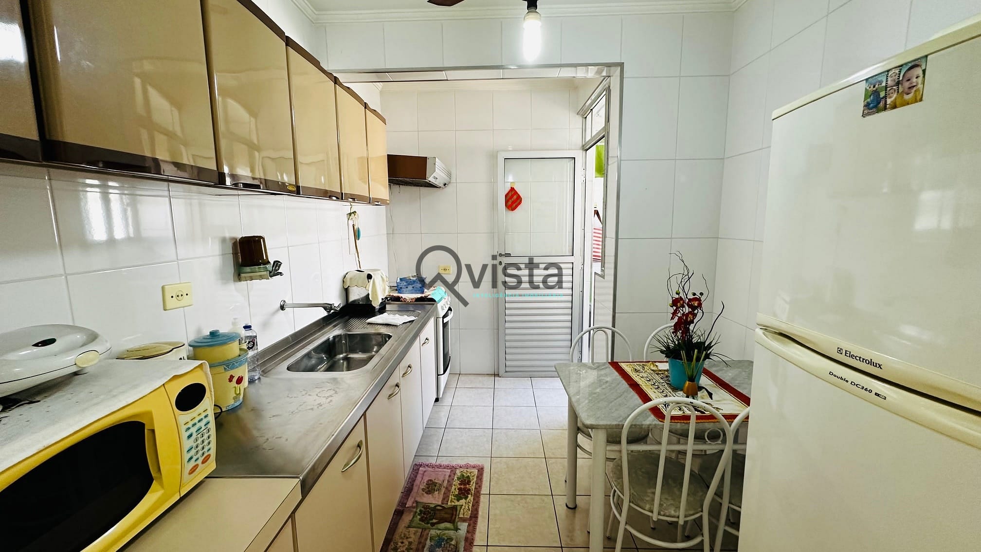 Apartamento à venda com 3 quartos, 75m² - Foto 4