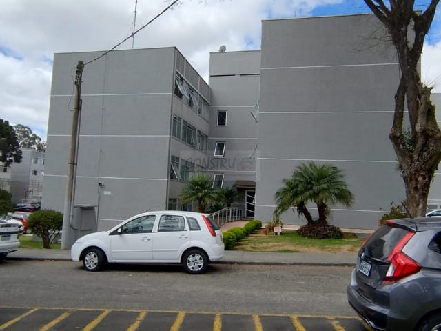 Apartamento 2 quartos e 1 banheiro, para alugar, no bairro Capão Raso em Curitiba