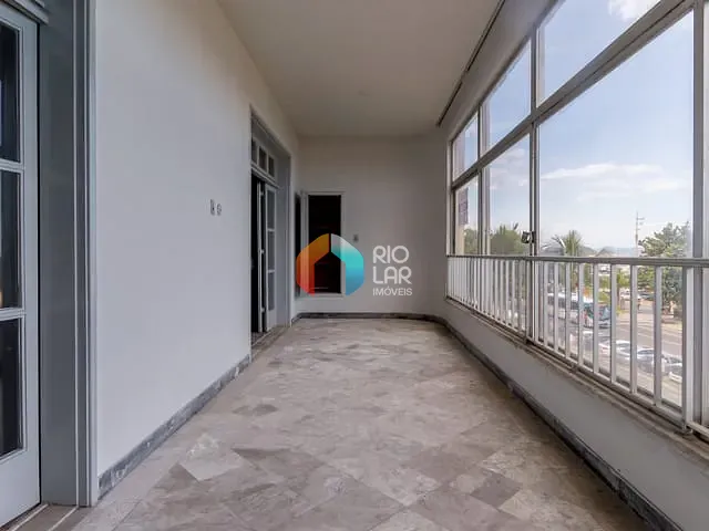 Apartamento com 270m² 3 quartos e 2 banheiros, à venda, no bairro Copacabana em Rio de Janeiro