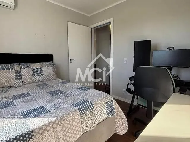 Apartamento 2 quartos e 1 banheiro, à venda, no bairro São Gonçalo em Pelotas