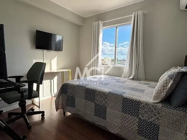 Apartamento 2 quartos e 1 banheiro, à venda, no bairro São Gonçalo em Pelotas