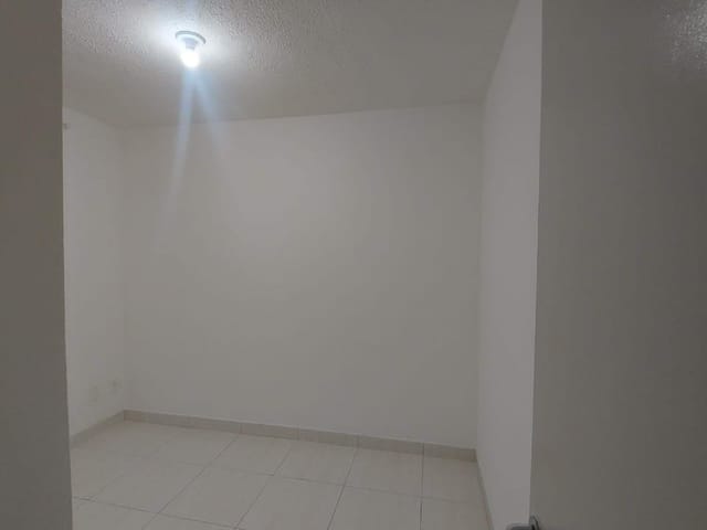 Apartamento 2 quartos e 1 banheiro, à venda, no bairro Alto do Cardoso em Pindamonhangaba