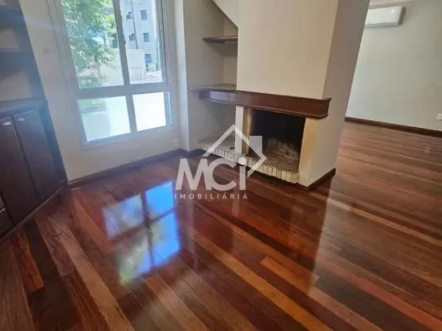 Apartamento com 127m² 3 quartos e 2 banheiros, à venda, no bairro Centro em Pelotas