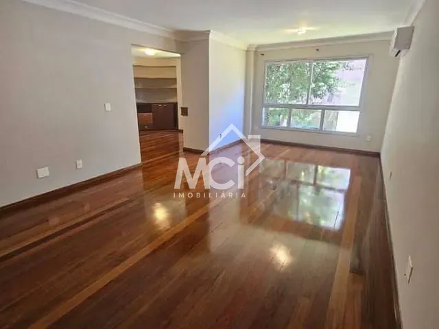 Apartamento com 127m² 3 quartos e 2 banheiros, à venda, no bairro Centro em Pelotas