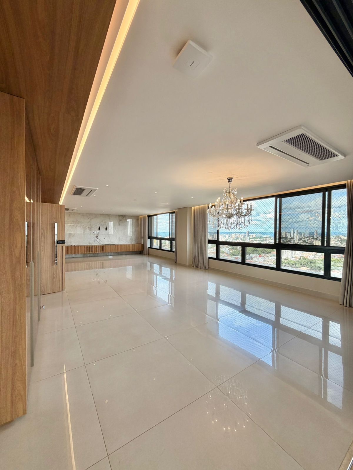 Apartamento à venda com 324m2, 4 suítes, Setor Marista, Goiânia, GO