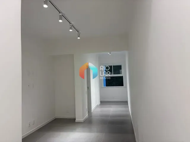 Apartamento com 62m² 1 quarto e 2 banheiros, à venda, no bairro Copacabana em Rio de Janeiro