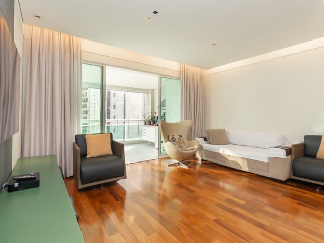 Apartamento com 159m² 3 quartos e 5 banheiros, à venda, no bairro Aclimação em São Paulo