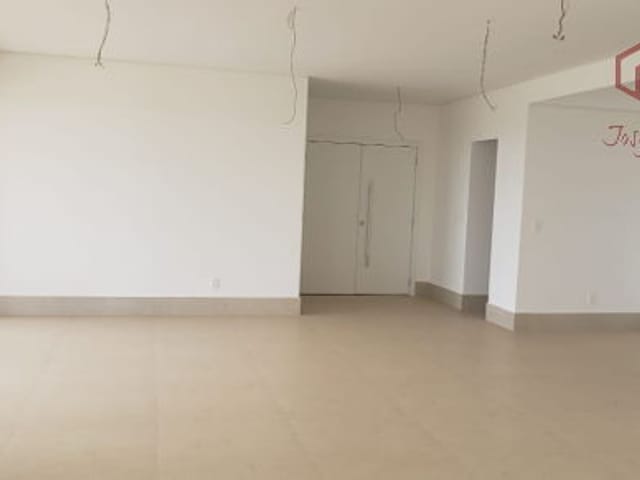 Apartamento com 441m² 5 quartos e 7 banheiros, à venda, no bairro Jardim Bom Clima em Cuiabá