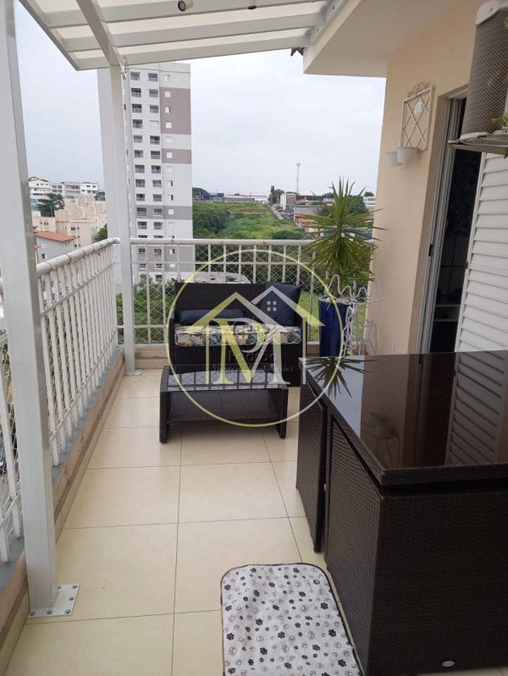 Apartamento à venda com 3 quartos, 98m² - Foto 1