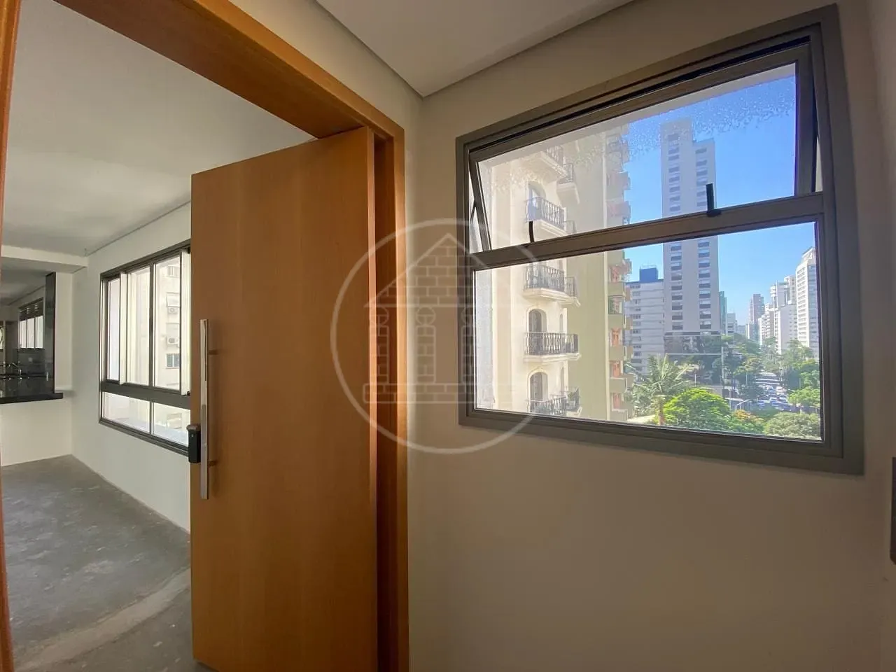 Apartamento, 3 quartos, 187 m² - Foto 2