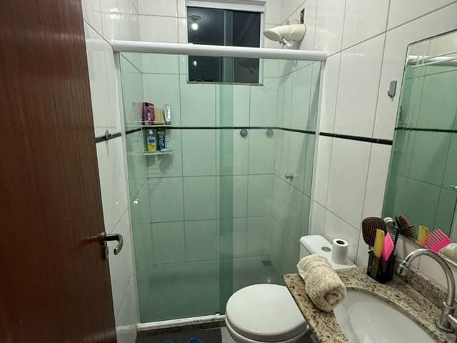 Apartamento 2 quartos e 1 banheiro, à venda, no bairro Terra Firme em Rio das Ostras