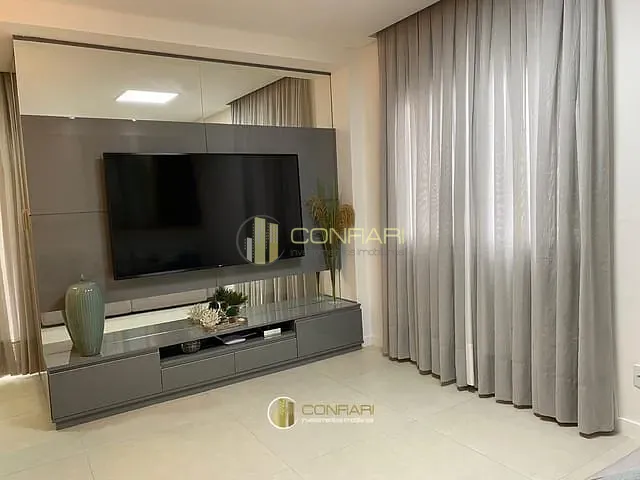 Apartamento com 170m² 4 quartos e 3 banheiros, à venda, no bairro Meia Praia em Itapema