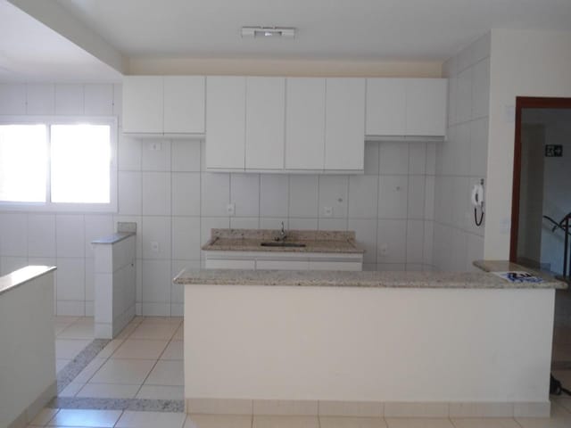 Foto do Apartamento - Apartamento com 2 dormitórios para alugar, 73 m² por R$ 1.150,00 - Universitário - Uberaba/MG | ZUCATO IMOBILIARIA LTDA