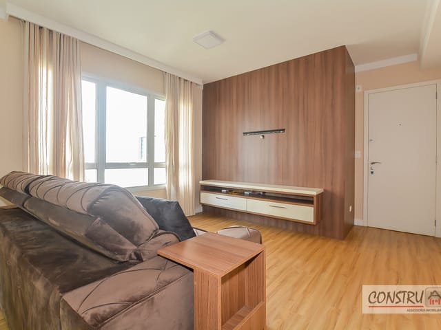 Apartamento 2 quartos e 2 banheiros, à venda, no bairro Água Verde em Curitiba