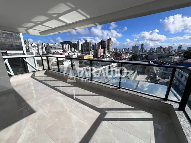 Apartamento 2 quartos e 2 banheiros, à venda, no bairro Centro em Itajaí