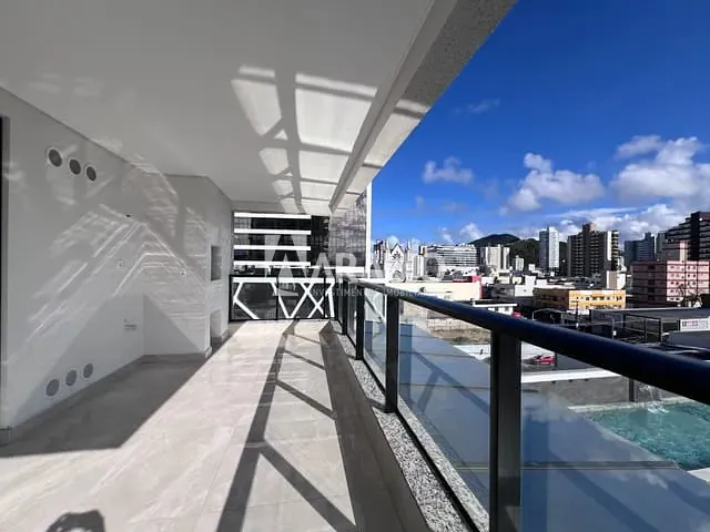 Apartamento 2 quartos e 2 banheiros, à venda, no bairro Centro em Itajaí