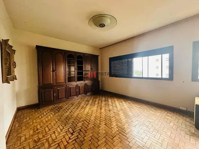Apartamento 4 quartos e 5 banheiros, à venda, no bairro Centro em Londrina