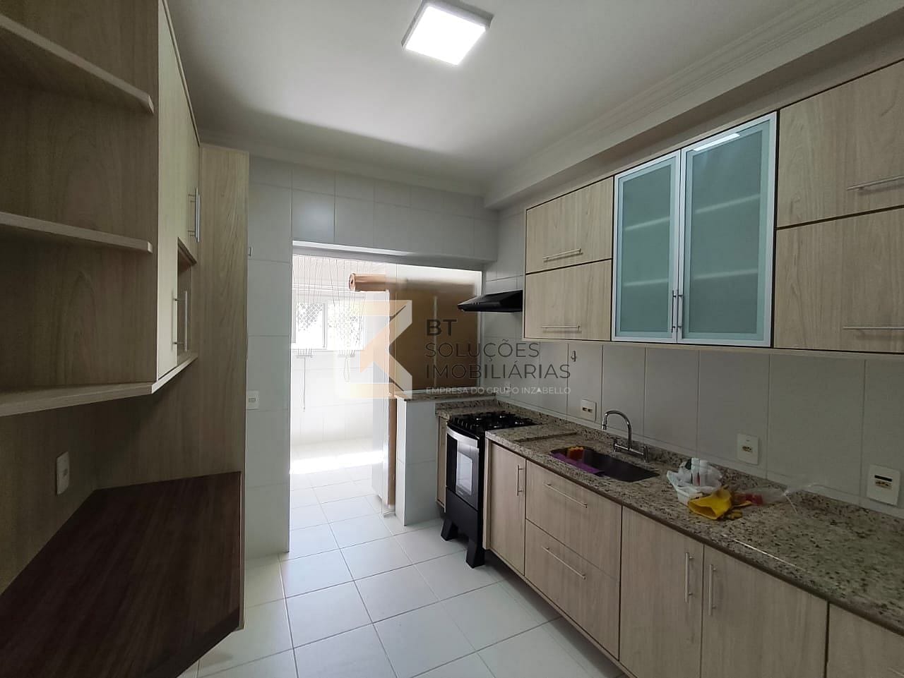 Apartamento para alugar com 3 quartos, 87m² - Foto 3