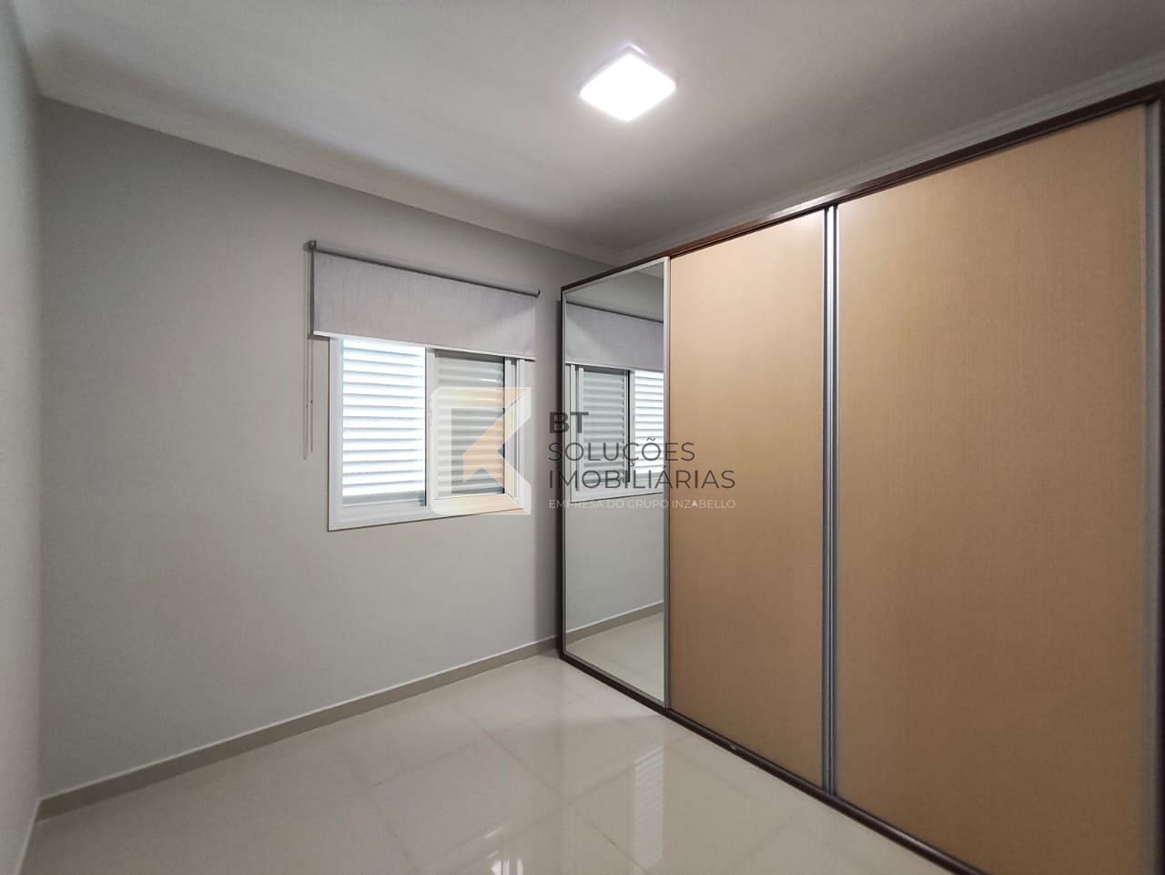 Apartamento para alugar com 3 quartos, 87m² - Foto 11