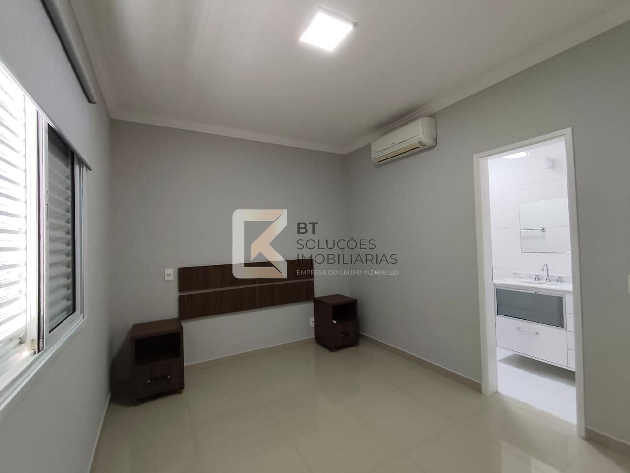 Apartamento para alugar com 3 quartos, 87m² - Foto 8