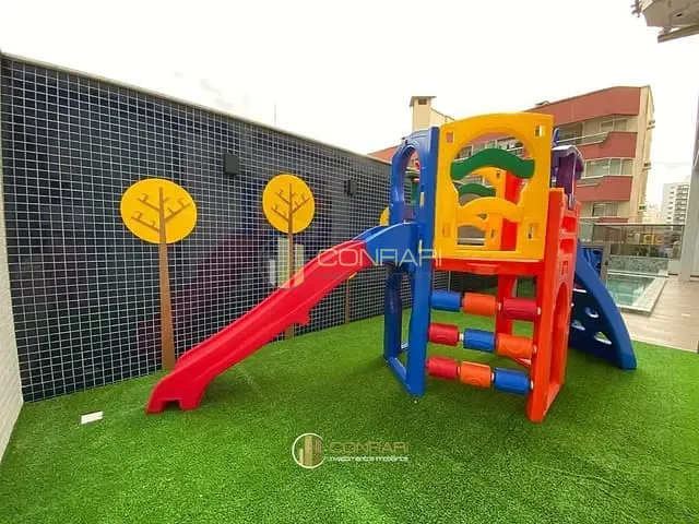 Apartamento com 209m² 3 quartos e 4 banheiros, à venda, no bairro Meia Praia em Itapema