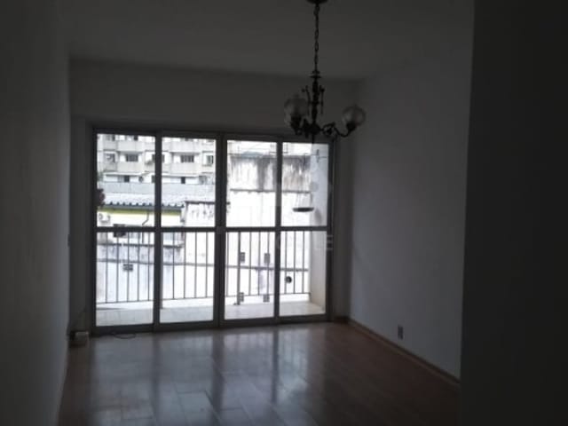 Apartamento 2 quartos e 2 banheiros, à venda, no bairro Centro em Petrópolis