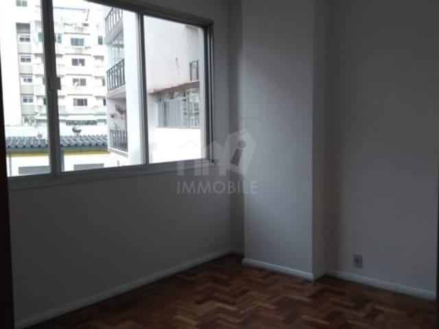 Apartamento 2 quartos e 2 banheiros, à venda, no bairro Centro em Petrópolis
