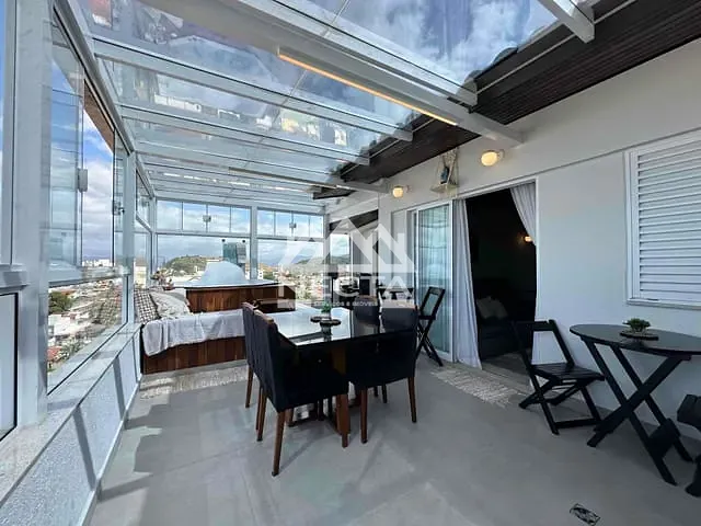 Cobertura / Penthouse com 150m² 3 quartos e 3 banheiros, à venda, no bairro Martim de Sá em Caraguatatuba